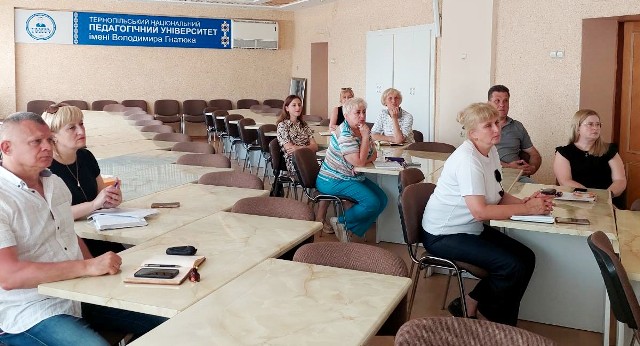 учасники засідання